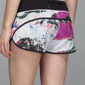 Lululemon Pigment Wave Speed short size 4